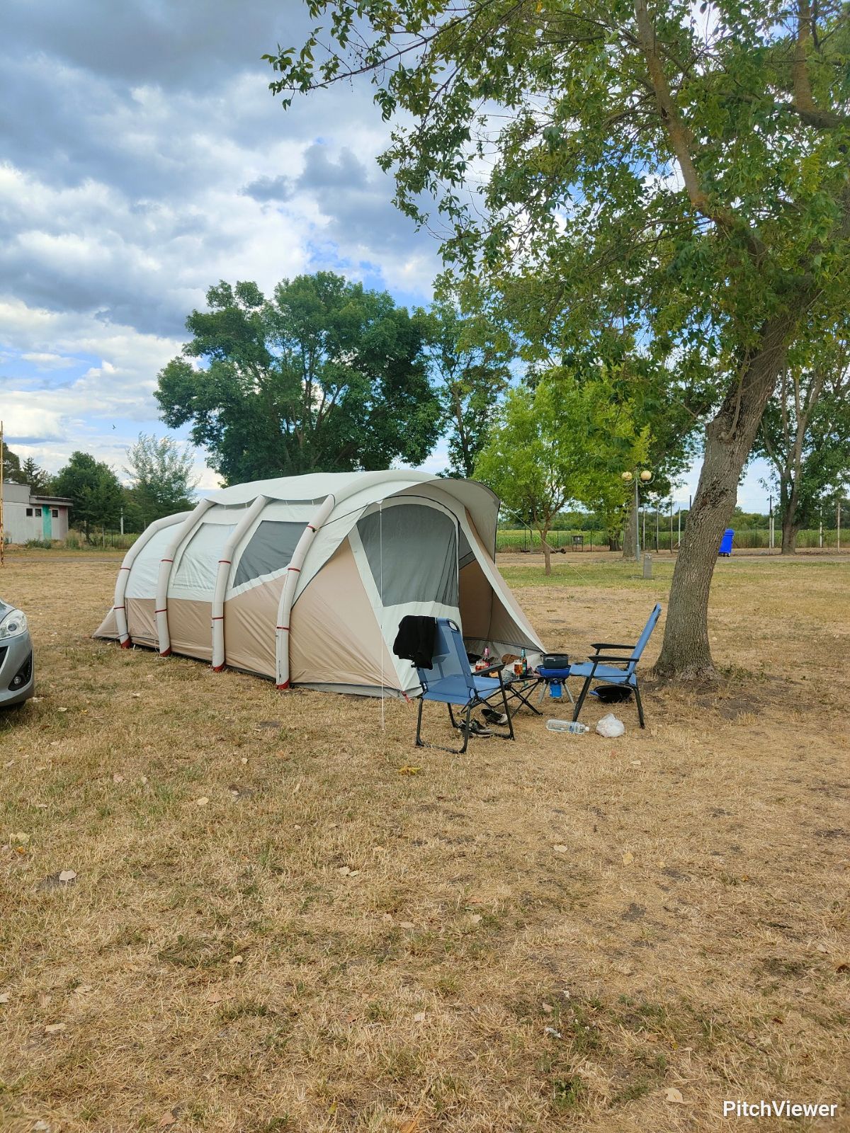 Camping Park Karpaty — Oppen veld voor tent kampeerders